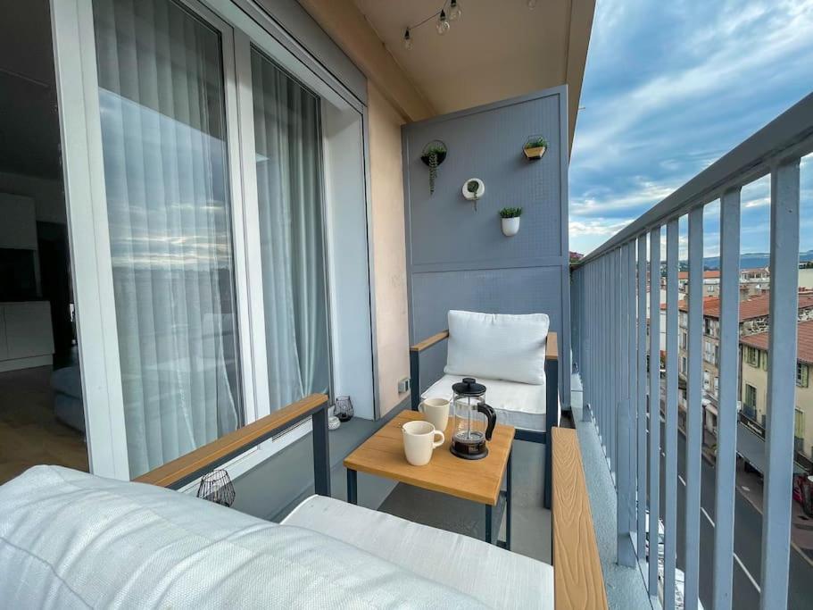 Le Lagon Bleu - Appt Wifi Parking Balcon Le Puy-en-Velay Buitenkant foto