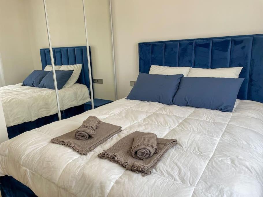 Le Lagon Bleu - Appt Wifi Parking Balcon Le Puy-en-Velay Buitenkant foto