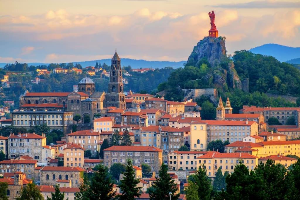 Le Lagon Bleu - Appt Wifi Parking Balcon Le Puy-en-Velay Buitenkant foto